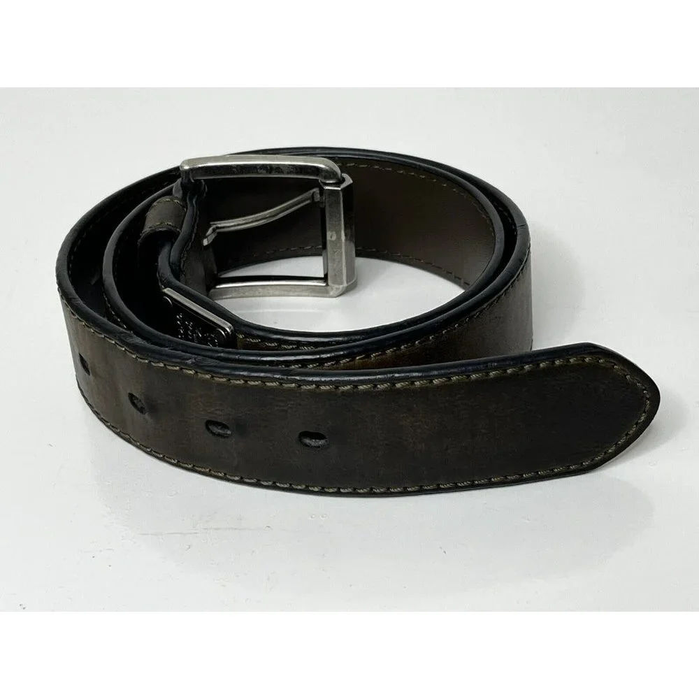 Levi’s Brown Synthetic Leather Belt, Men’s Size Small 30-32”‎